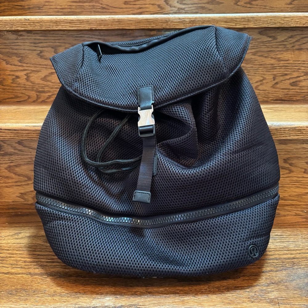 Lululemon Go Lightly Rucksack (Mesh 26L)